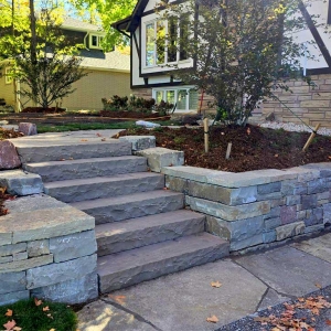 hubble_landscaping_offers_stone_wall